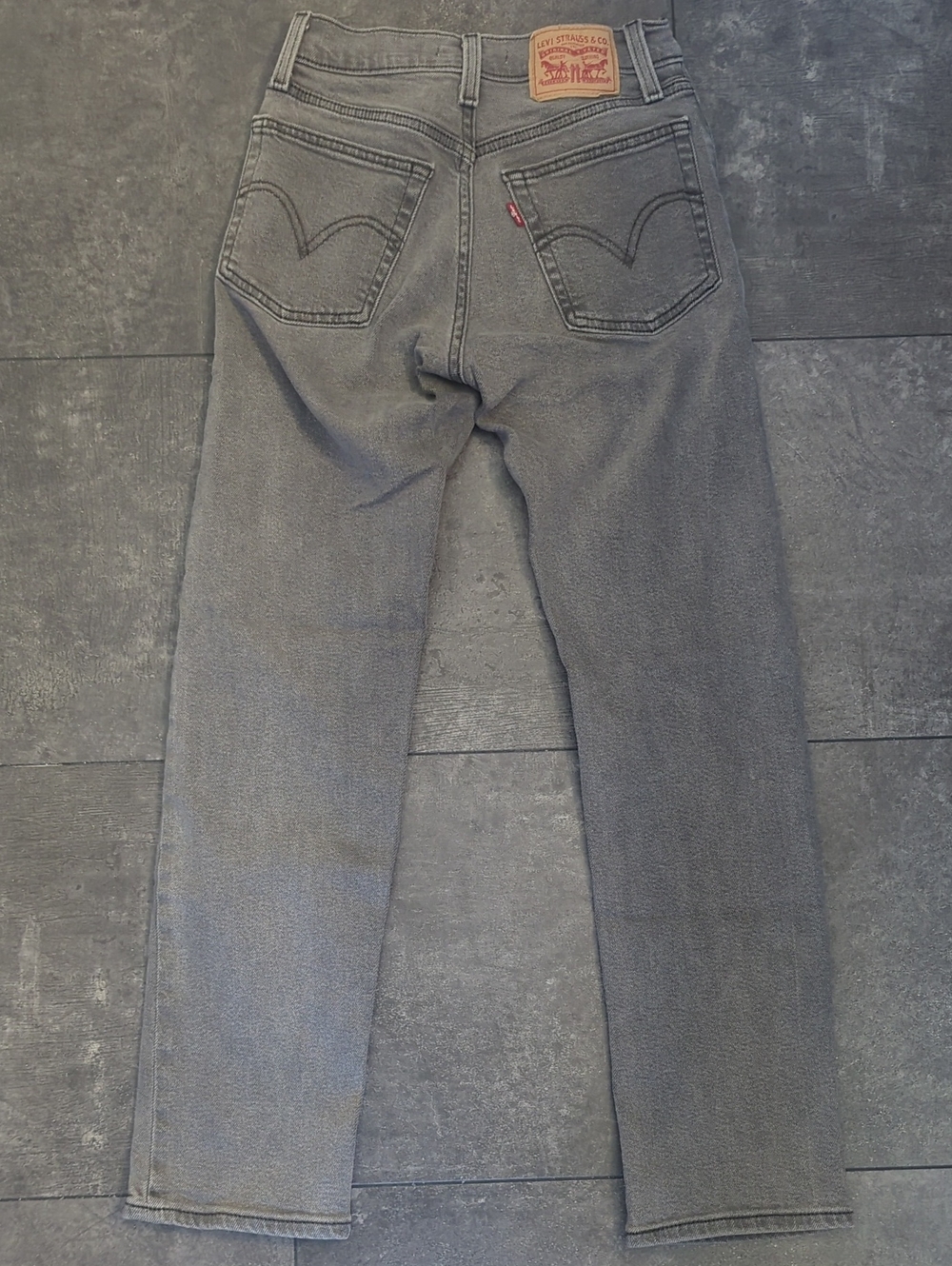 Levi's Wedgie Straight Jeans - Gray Wash